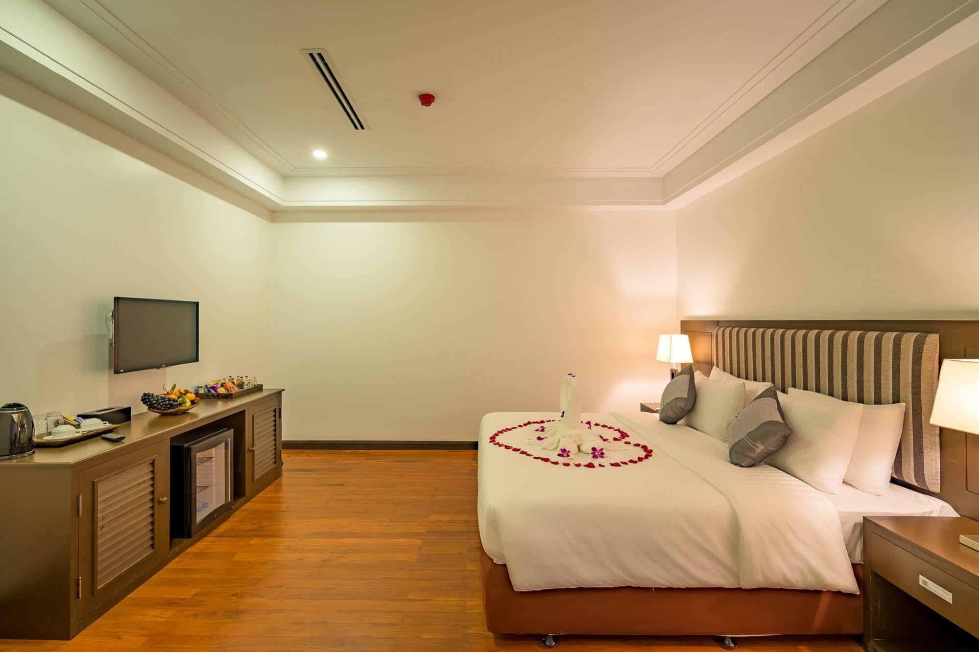 Malenne D'Angkor Residence เสียมราฐ ภายนอก รูปภาพ